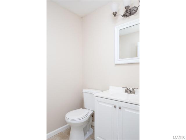 334 Heritage Cmns, O'fallon, MO 63368 photo 8