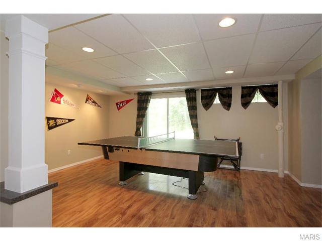 410 Gateford Dr, Ballwin, MO 63021 photo 32