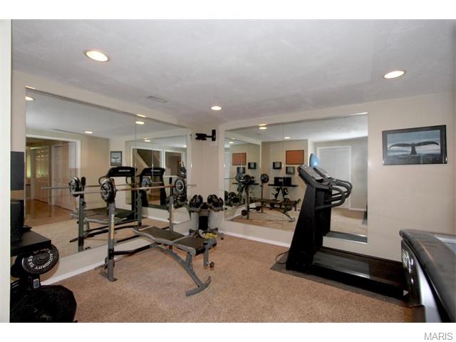 410 Gateford Dr, Ballwin, MO 63021 photo 33