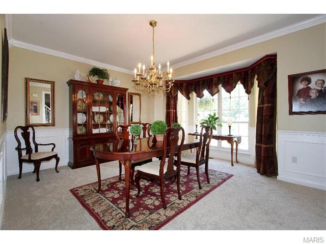 410 Gateford Dr, Ballwin, MO 63021 photo 5