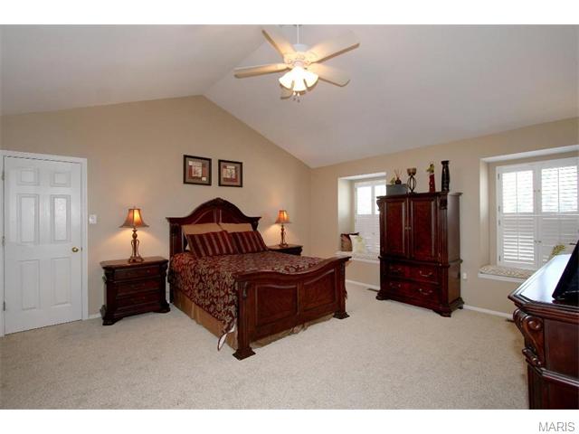 410 Gateford Dr, Ballwin, MO 63021 photo 21
