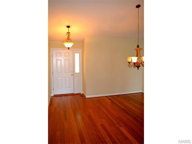 205 Park Rdg, O'fallon, MO 63366 photo 4