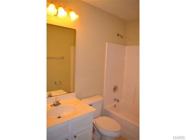 205 Park Rdg, O'fallon, MO 63366 photo 6