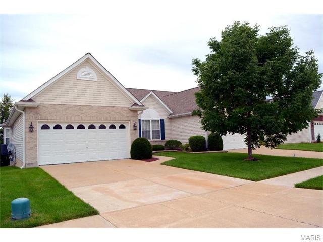 205 Park Rdg, O'fallon, MO 63366 photo 1