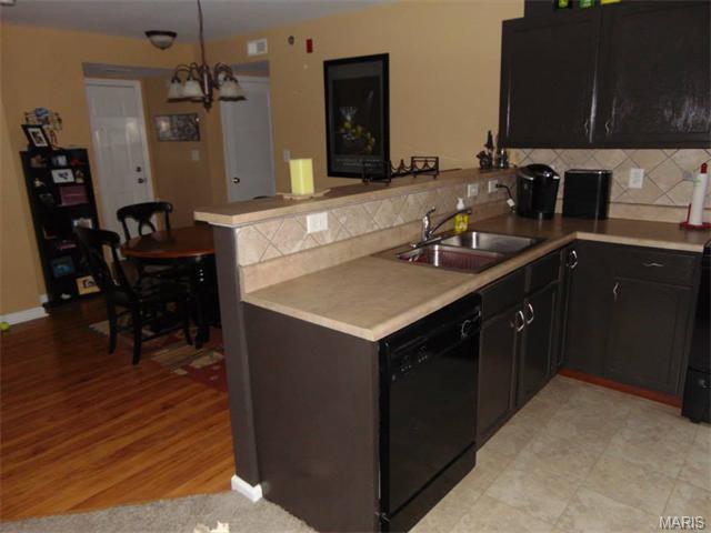 8100 Spring Creek Ln, O'fallon, MO 63368 photo 9