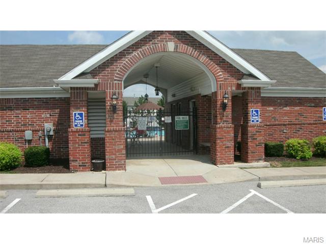 8100 Spring Creek Ln, O'fallon, MO 63368 photo 18