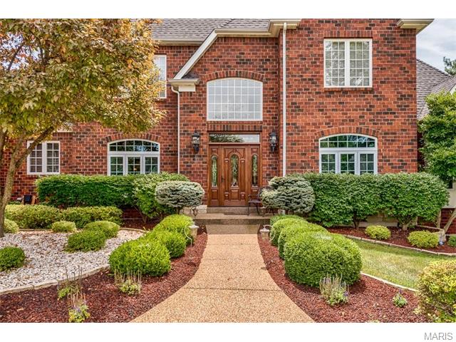 5423 Guinevere Dr, Weldon Spring, MO 63304 photo 2