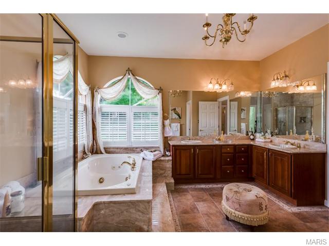 5423 Guinevere Dr, Weldon Spring, MO 63304 photo 45