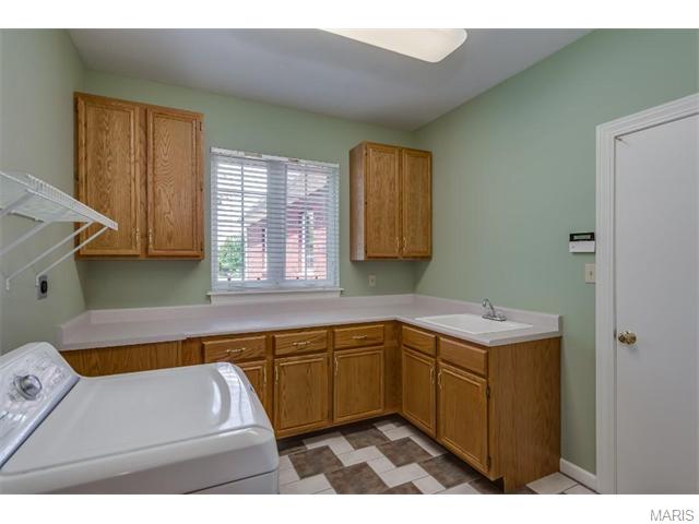5423 Guinevere Dr, Weldon Spring, MO 63304 photo 40