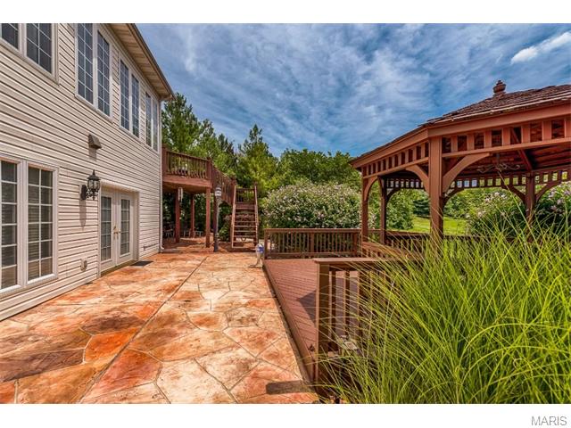 5423 Guinevere Dr, Weldon Spring, MO 63304 photo 13