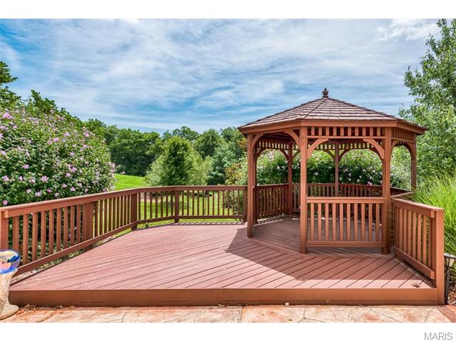 5423 Guinevere Dr, Weldon Spring, MO 63304 photo 14