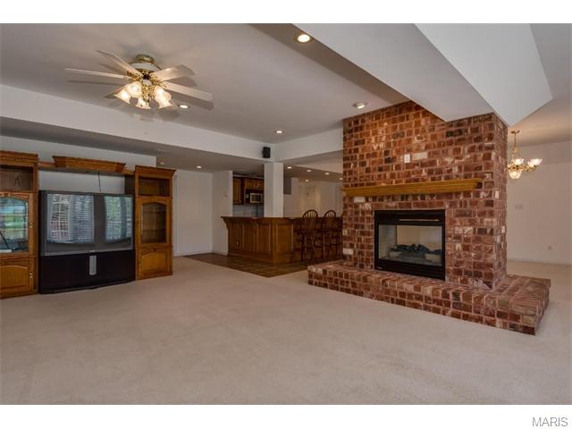 5423 Guinevere Dr, Weldon Spring, MO 63304 photo 55