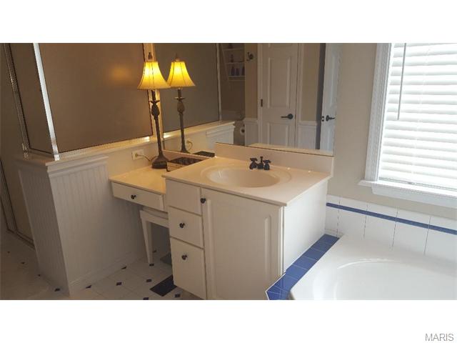 621 Fox Hill Estates Dr, Manchester, MO 63021 photo 35
