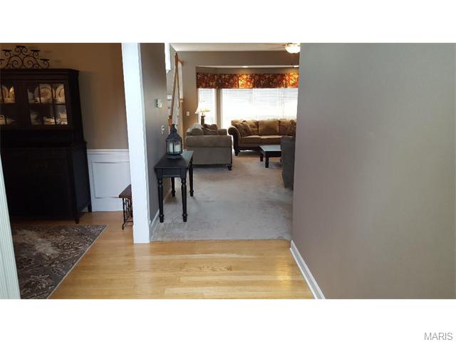621 Fox Hill Estates Dr, Manchester, MO 63021 photo 8