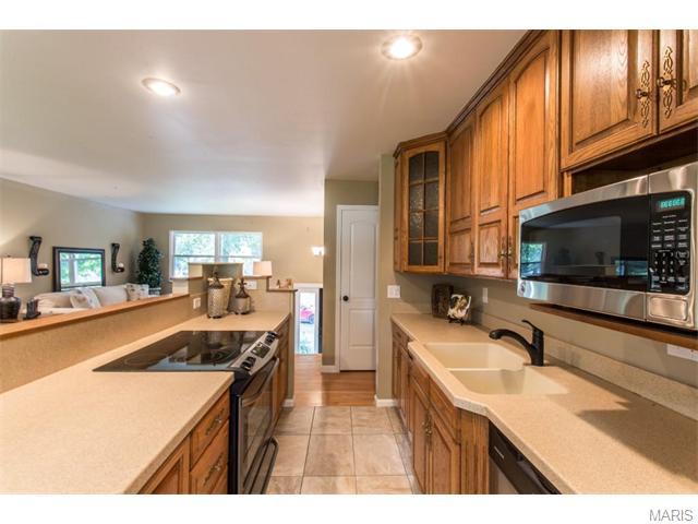 425 Fairview, Ballwin, MO 63021 photo 9