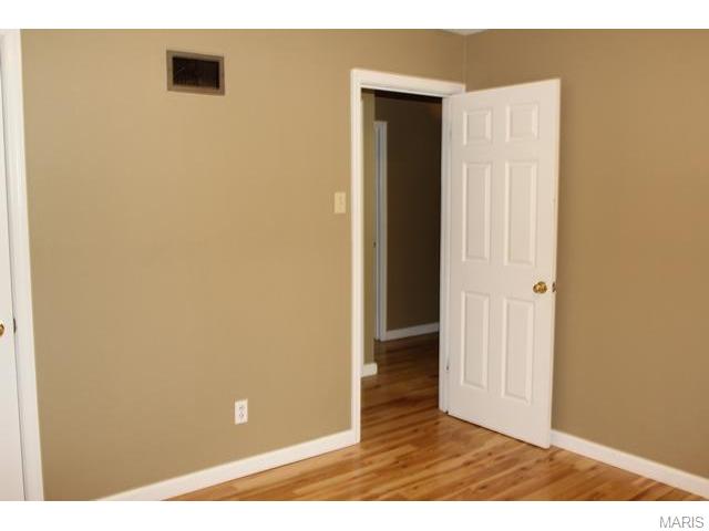 221 Ballwin Ave, Ballwin, MO 63021 photo 8