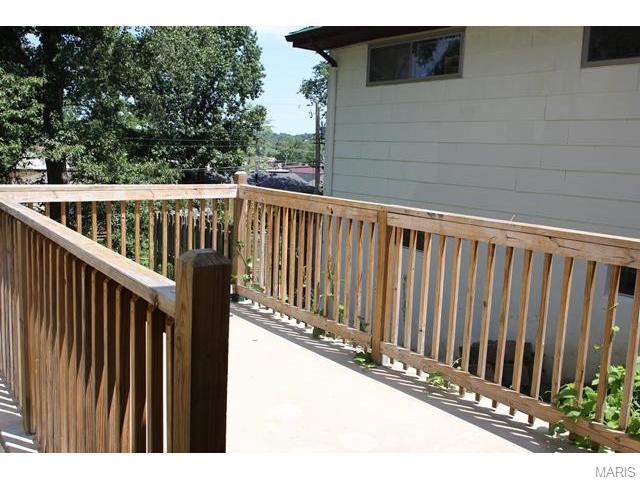 221 Ballwin Ave, Ballwin, MO 63021 photo 32