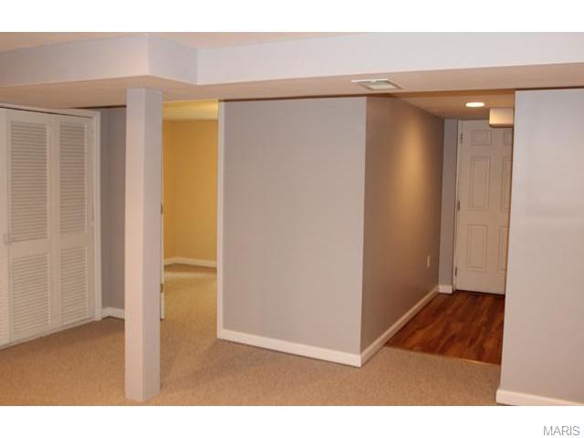 221 Ballwin Ave, Ballwin, MO 63021 photo 22