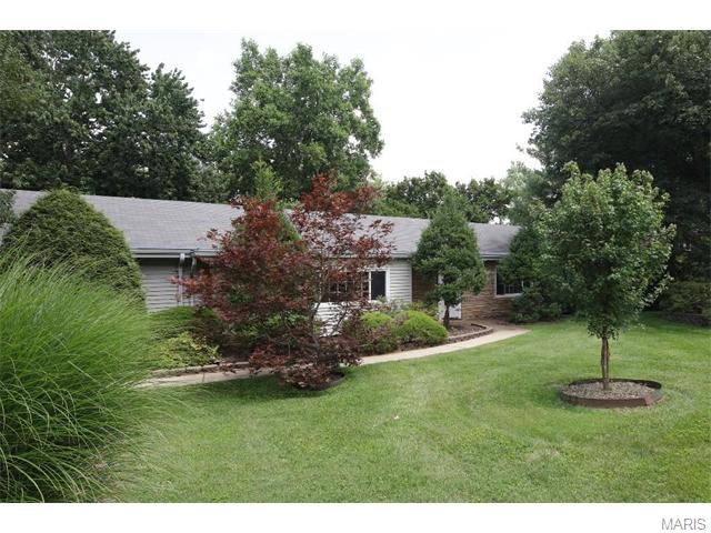 6 Terry Ln, Saint Louis, MO 63124 photo 8