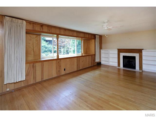6 Terry Ln, Saint Louis, MO 63124 photo 2