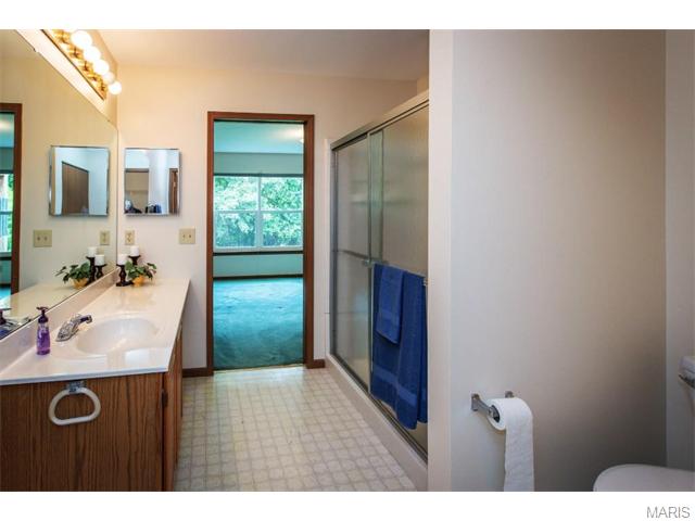 839 Woodside Trails Dr, Ballwin, MO 63021 photo 7