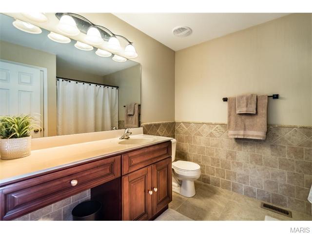 168 Baxter Commons Dr, Ballwin, MO 63011 photo 25