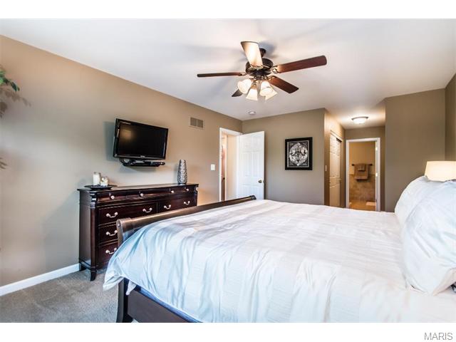 168 Baxter Commons Dr, Ballwin, MO 63011 photo 23