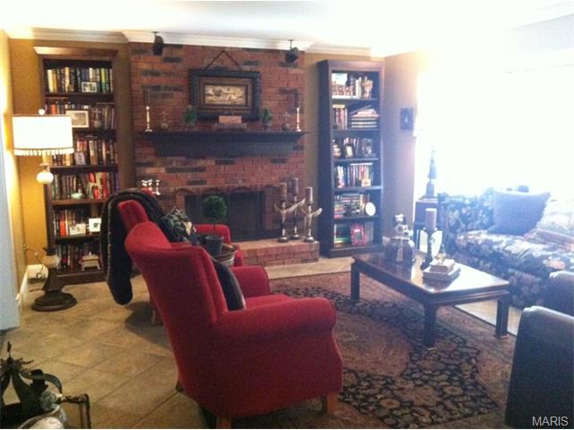 227 Robins Song, Ellisville, MO 63021 photo 7