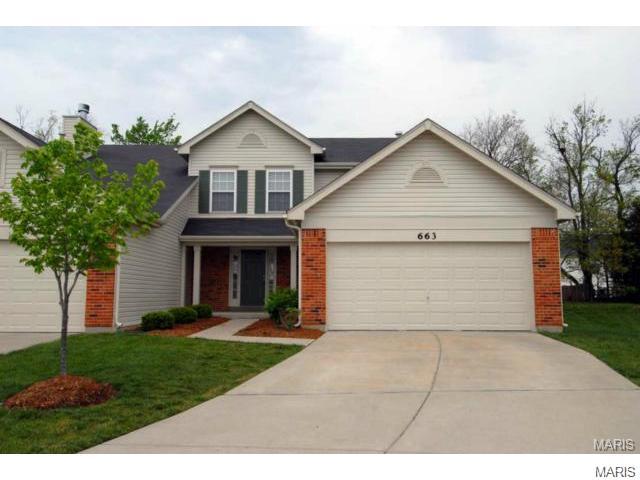 663 Hawk Run Dr, O Fallon, MO 63368 photo 1