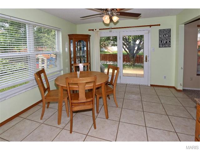 2943 Middlesburg Dr, O'fallon, MO 63368 photo 11