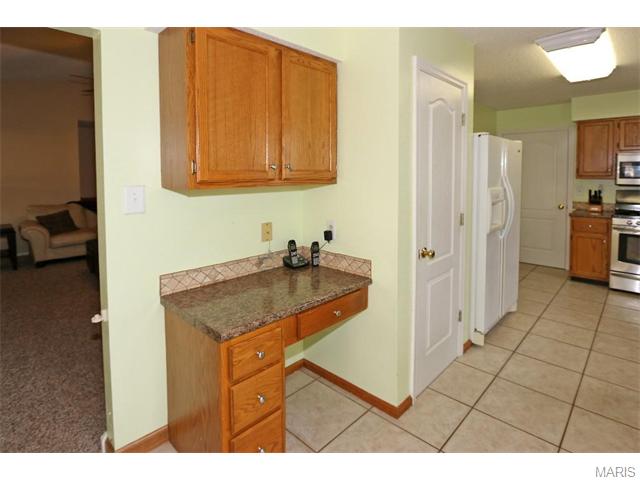 2943 Middlesburg Dr, O'fallon, MO 63368 photo 14