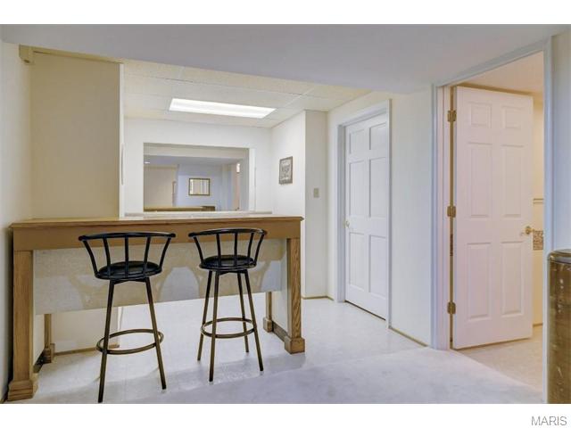 757 Strafford Ridge Dr, Ballwin, MO 63021 photo 30