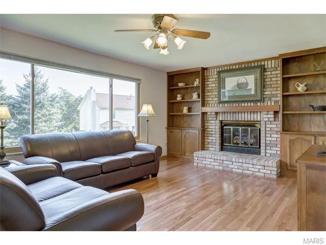 757 Strafford Ridge Dr, Ballwin, MO 63021 photo 14