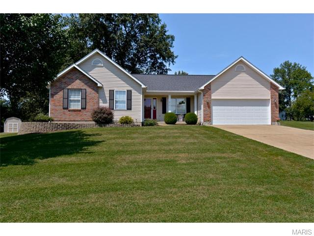 733 Summit Park Dr, Pacific, MO 63069 photo 1