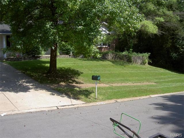 1207 Dunloe, Ballwin, MO 63021 photo 2