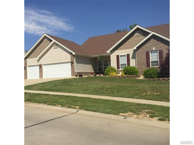 294 Thoreau Blvd, O'fallon, MO 63366 photo 2
