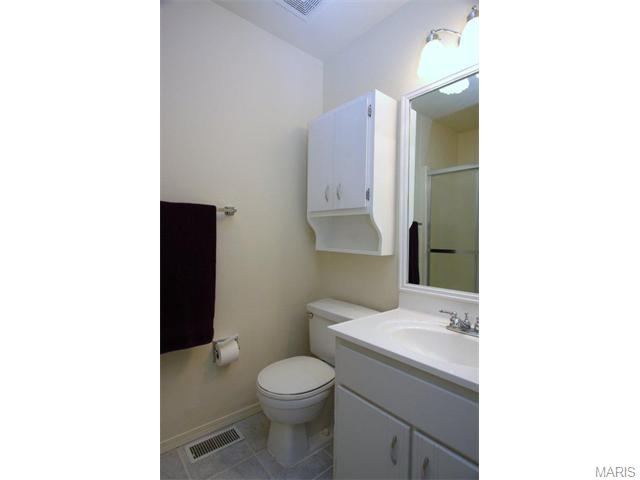 1101 Whitegate Ct, O'fallon, MO 63366 photo 13