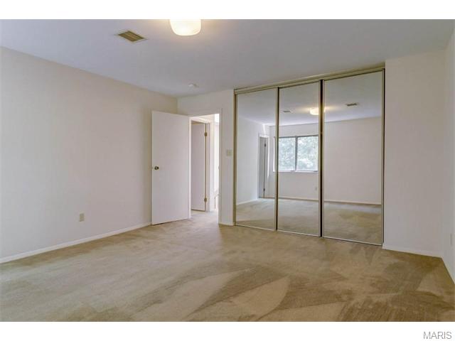 712 Windy Rdg, Ballwin, MO 63021 photo 7