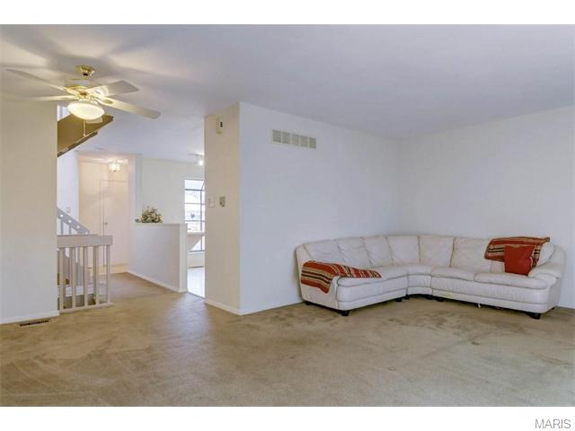 712 Windy Rdg, Ballwin, MO 63021 photo 5