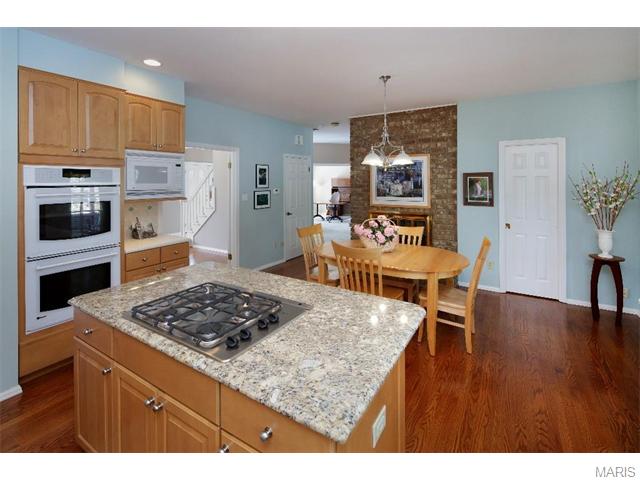 472 Redwood Forest Dr, Ballwin, MO 63021 photo 8