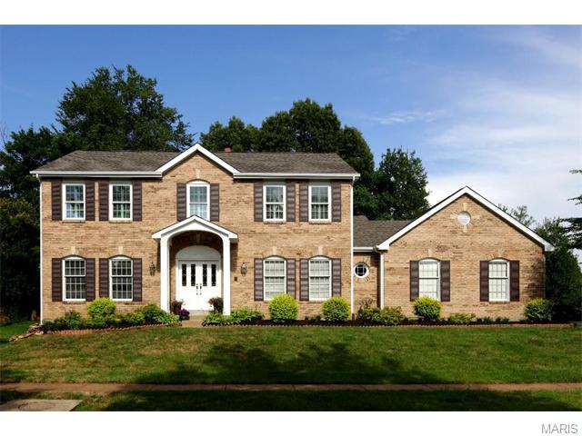 472 Redwood Forest Dr, Ballwin, MO 63021 photo 2