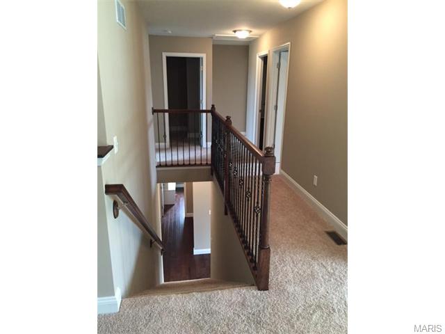 404 Lighthouse Pointe Dr, O'fallon, MO 63368 photo 8