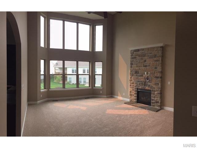 404 Lighthouse Pointe Dr, O'fallon, MO 63368 photo 5
