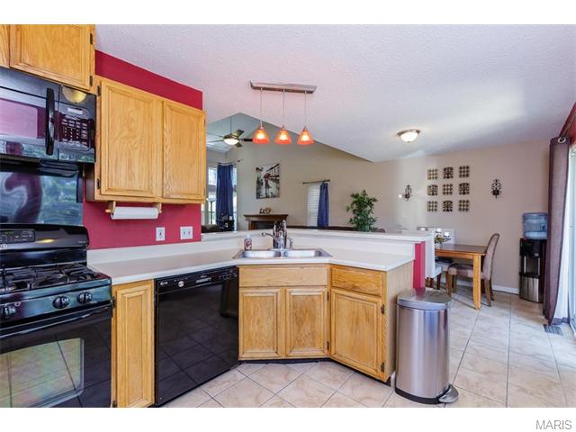 17 Rose Wind Ct, O'fallon, MO 63366 photo 8