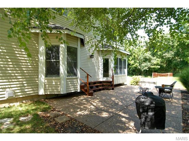 718 Kerley Ct, Ballwin, MO 63011 photo 4