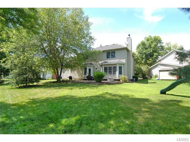 718 Kerley Ct, Ballwin, MO 63011 photo 8