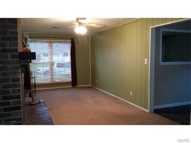 404 Saint John Dr, O'fallon, MO 63366 photo 17