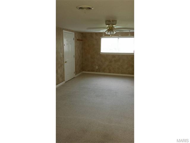 404 Saint John Dr, O'fallon, MO 63366 photo 20