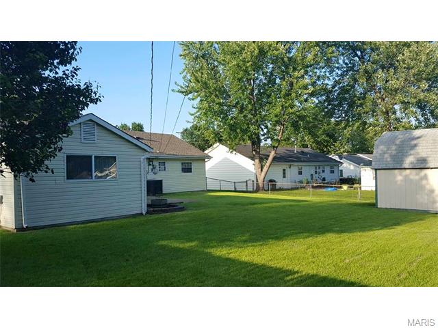 404 Saint John Dr, O'fallon, MO 63366 photo 25