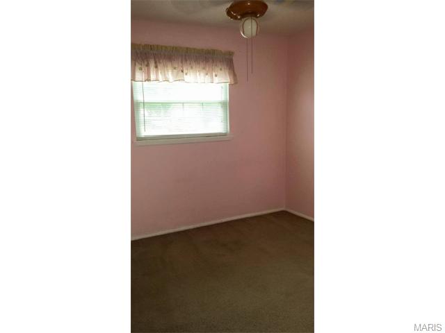 404 Saint John Dr, O'fallon, MO 63366 photo 14